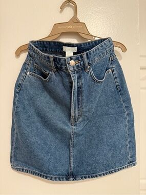H&M - High-Rise Blue Denim Skirt - Size 6